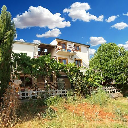 Apartments Slavica 382 พูลา ภายนอก รูปภาพ