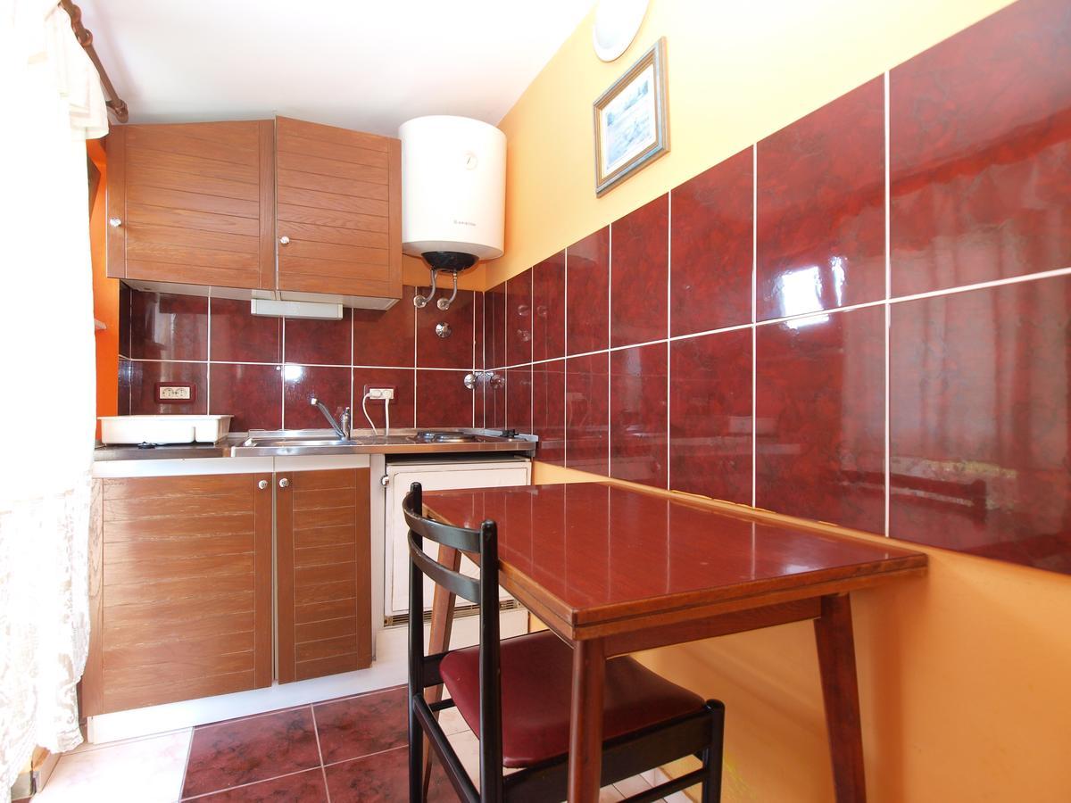 Apartments Slavica 382 พูลา ภายนอก รูปภาพ