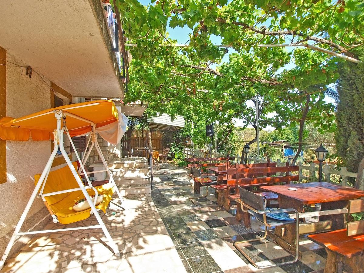 Apartments Slavica 382 พูลา ภายนอก รูปภาพ